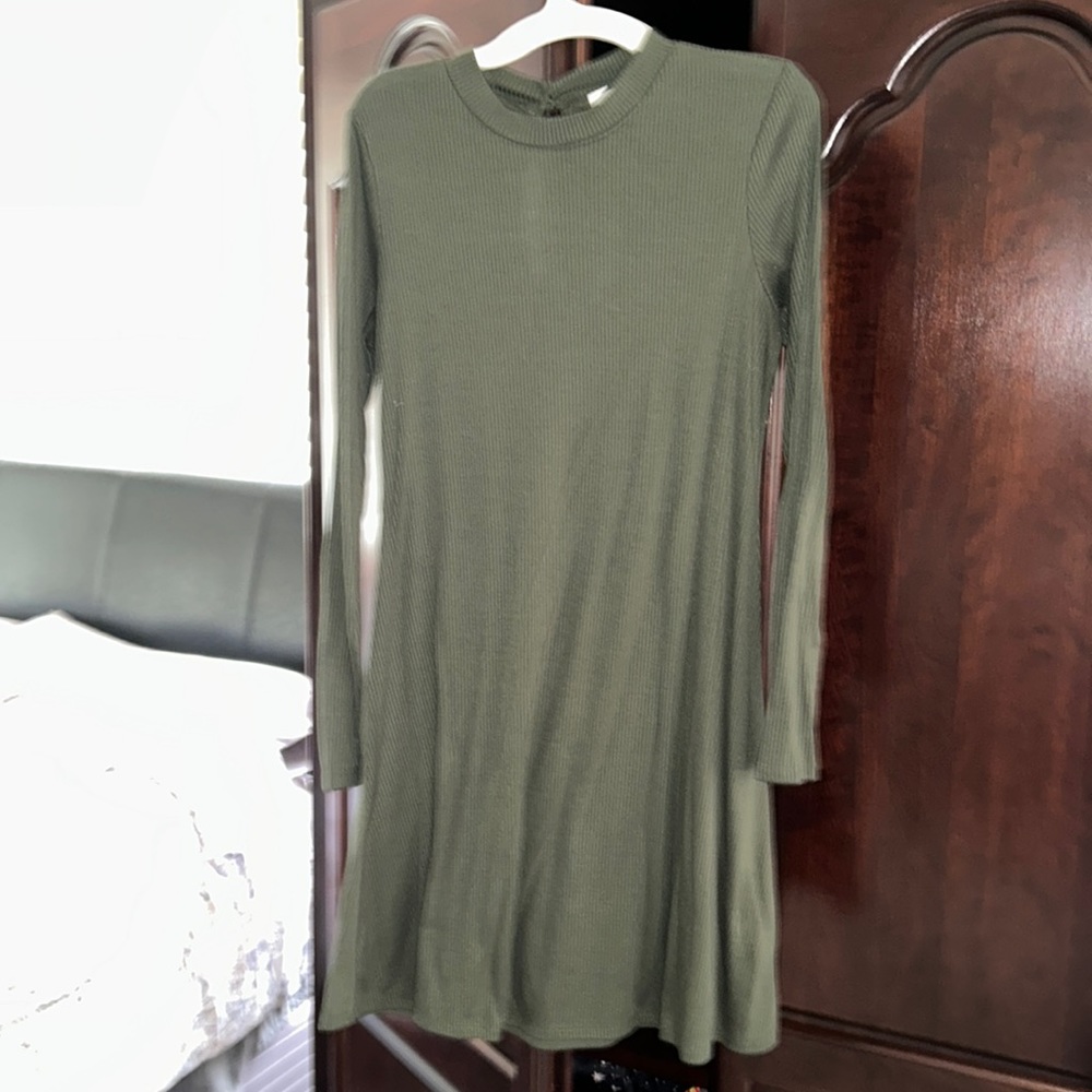 Green dress